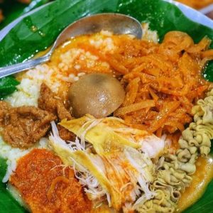 8 Nasi Ayam Semarang Terkenal & Terenak Buka Pagi - Malam